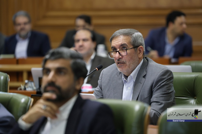 امانی: 10-233 شورای شهر تهران بودجه‌ای مصوب می‌کند و شهرداری بودجه دیگری ابلاغ می‌کند!