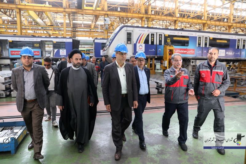 تشکری هاشمی در بازدید 5 ساعته از کارخانه واگن‌سازی تهران خبر داد: پیش‌بینی اورهال ۲۹ رام قطار مترو تا پایان سال/ بازسازی واگن‌های مترو، ضامن ایمنی مسافران در سفرها